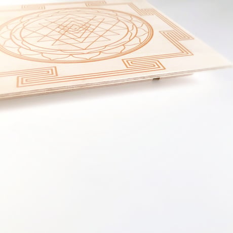 Shri Yantra / シュリヤントラのクリスタルグリッドプレート兼壁掛けアート