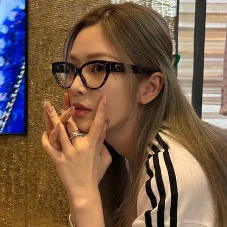 EYEAH-1004202  韓国ファッション 大きなハートの ロマンチック メガネ ユニセックス 黒縁メガネ キャットアイ 樹脂 メガネ 通販
