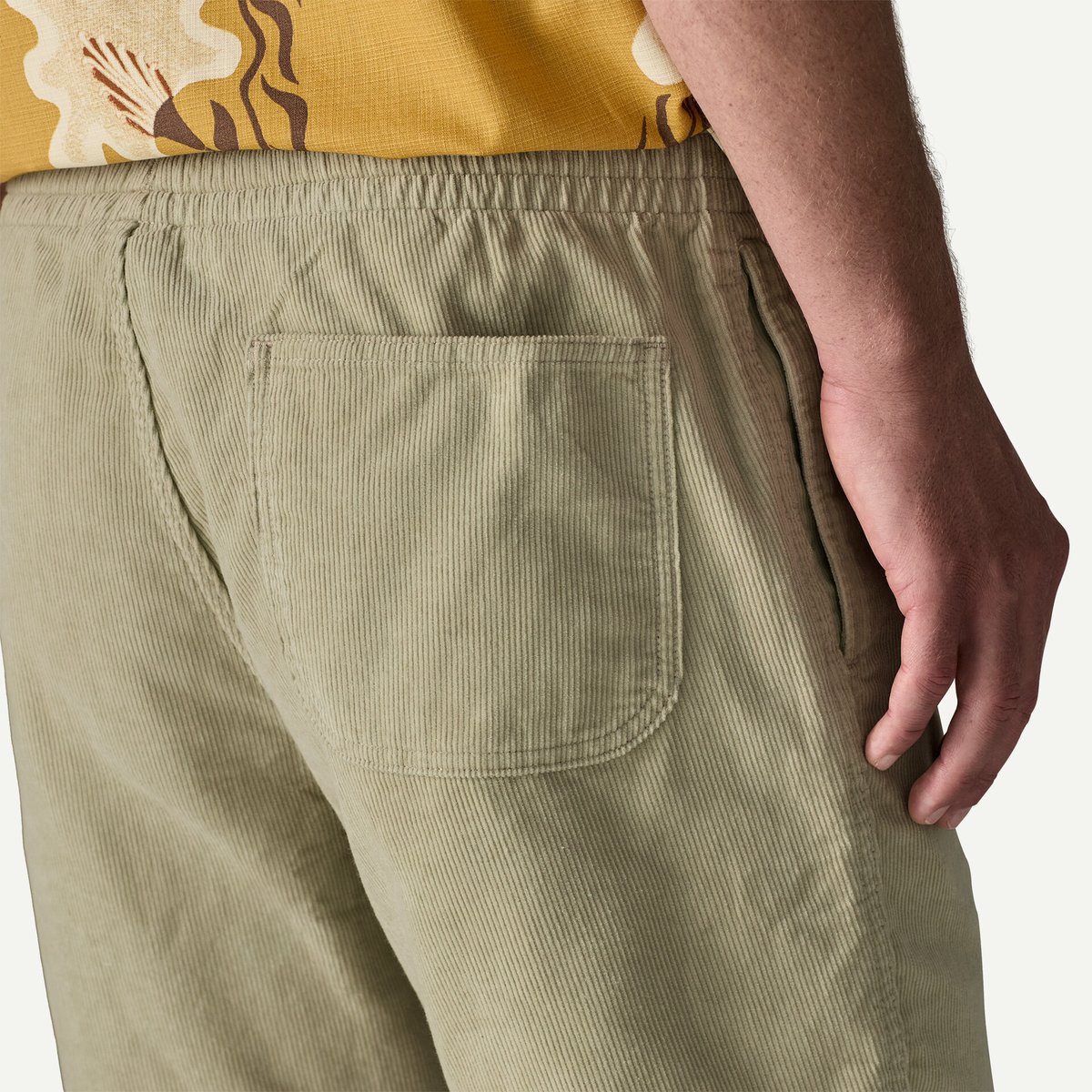 【新品未使用】Patagonia 57345 コーデュロイバレー グリーン L 26a57345_blsg-4_720x.jpg?v=