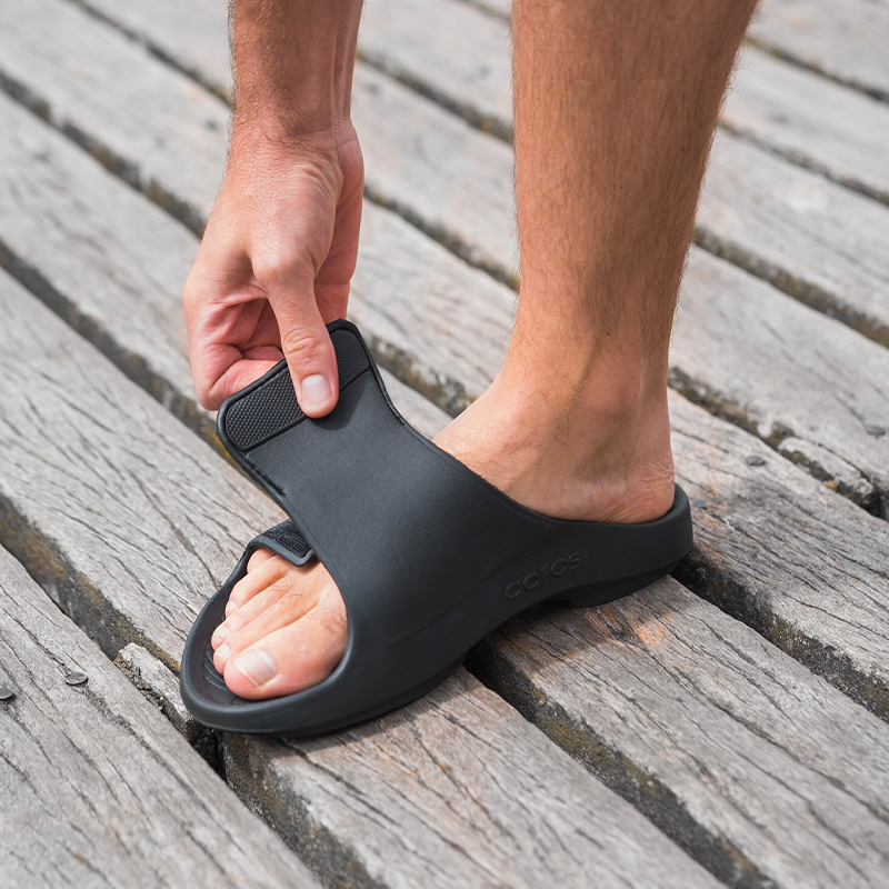 FCRB OOFOS OOahh Sport Flex 26SS 最安28 * Men's OOahh Matte Black Sport Flex Sandal – OOFOSオフィシャルサイト