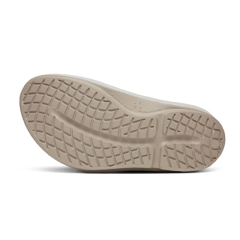 OOFOS>Women's OOmega Luxe / Nomad/Fog | booth