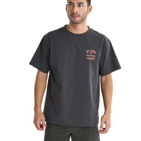 <BILLABONG>メンズ MEGABASS SURF FLEX サーフTシャツ 【OVER FIT】【2025年夏モデル】BF01A867