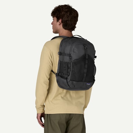 <patagonia>レフュジオ・デイパック 30L/Black/BLK/47929
