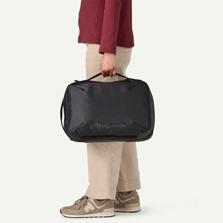 <patagonia>ブラックホール・マイクロ・MLC 22L/BLK/Black/49260