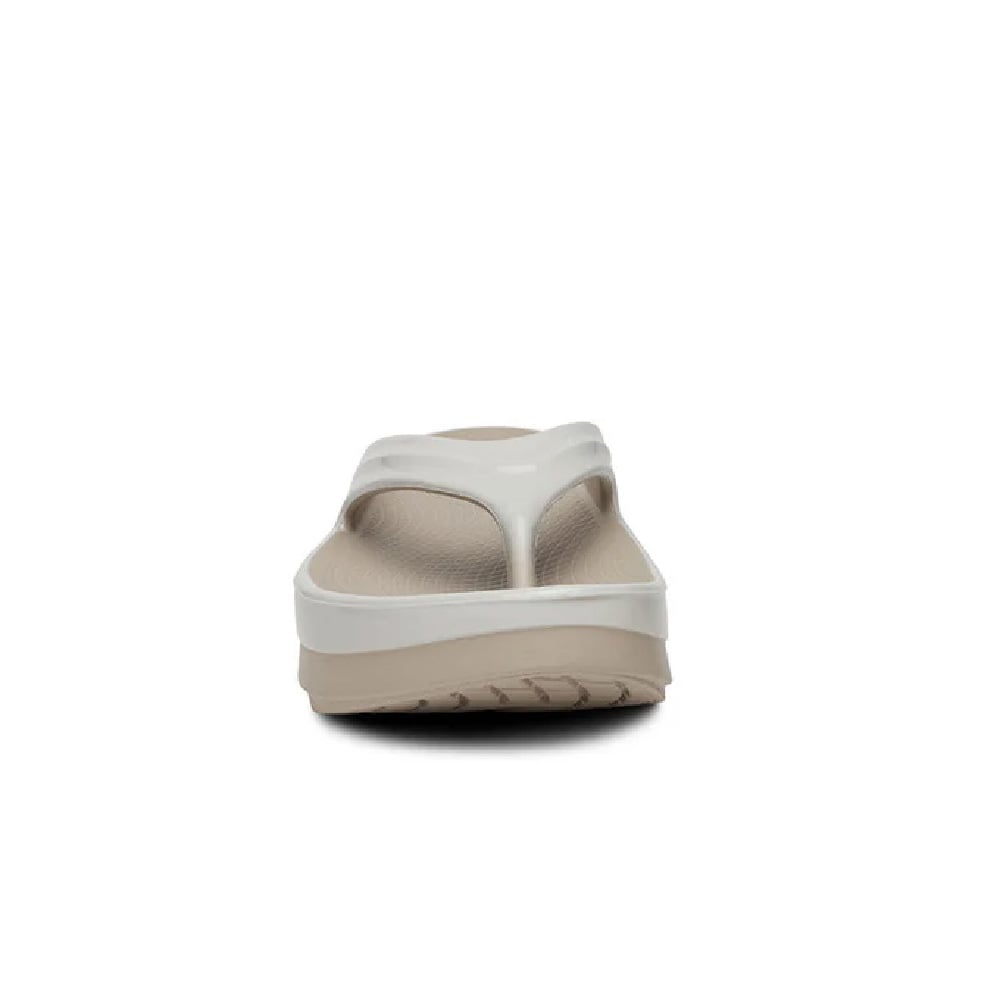 OOFOS>Women's OOmega Luxe / Nomad/Fog | booth