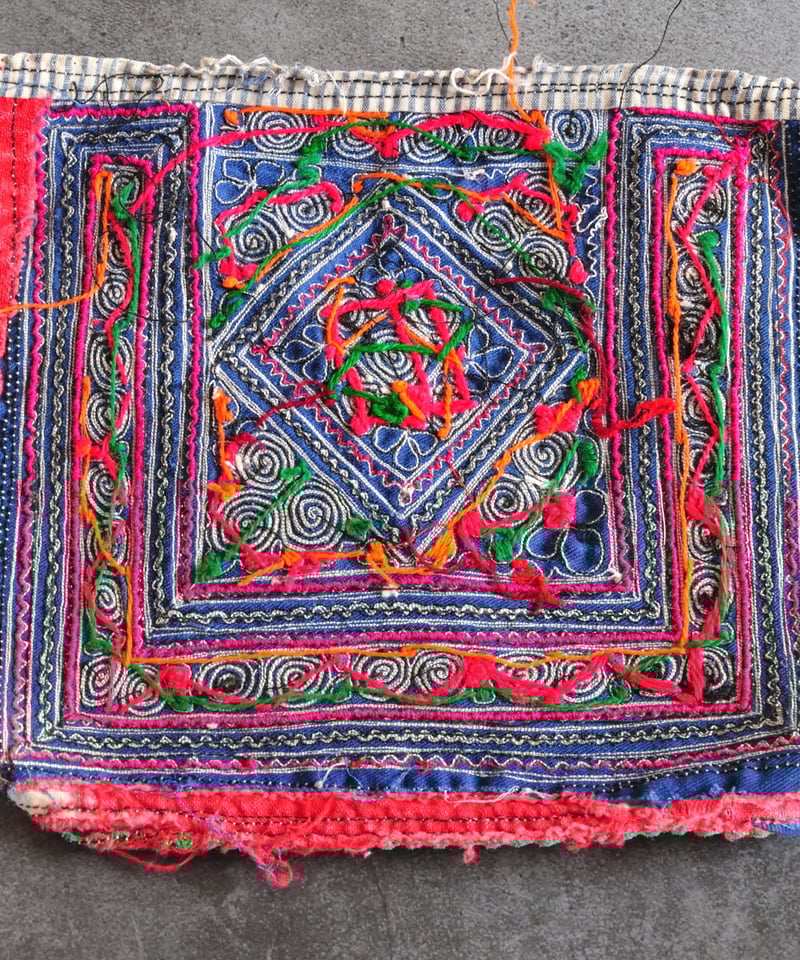 タイ】モン族の刺繍入り古布 | WEEKEND SUN