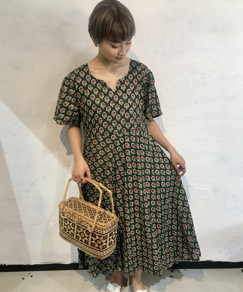 ブロックプリント半袖ワンピース（グリーンレッド・Mサイズ