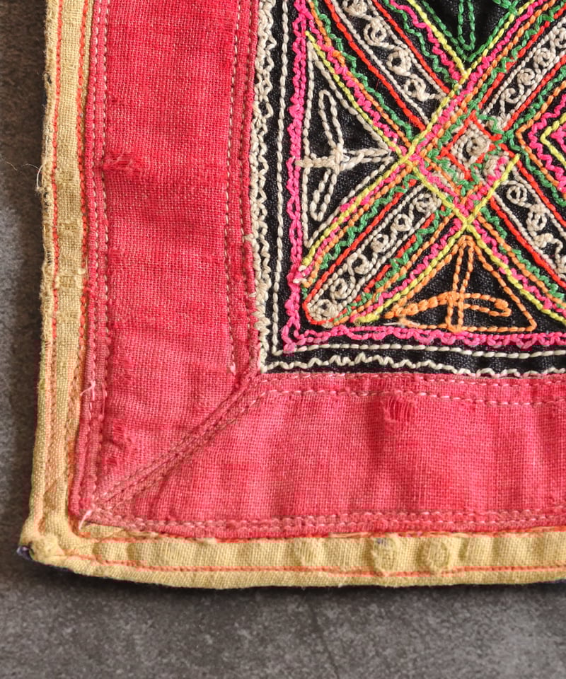 タイ】モン族の刺繍入り古布 | WEEKEND SUN