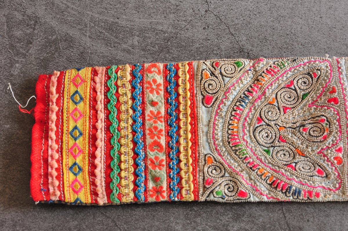 【タイ】モン族の刺繍入り古布 | WEEKEND SUN