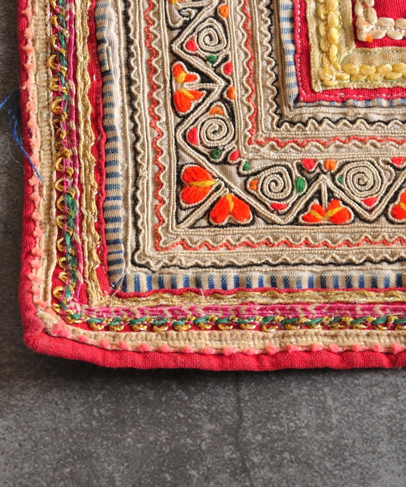 タイ】モン族の刺繍入り古布 | WEEKEND SUN