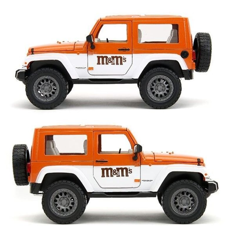 1:24 M&M'S 2007 JEEP WRANGLER w/ ORANGE FIGURE