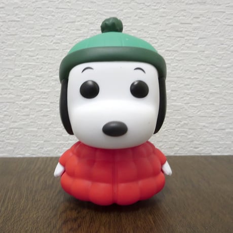 POP! TELEVISION VINYL FIGURE PEANUTS SNOOPY in Coat【FUNKO】