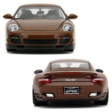 1:24 M&M'S 2007 PORSCHE 911 TURBO w/ BROWN FIGURE