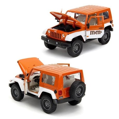 1:24 M&M'S 2007 JEEP WRANGLER w/ ORANGE FIGURE