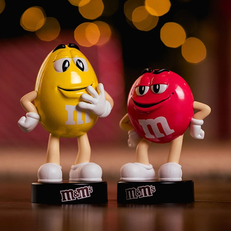 M&M's 特大 イエロー キャラクター 等身大 フィギュア 約100cm M&M's 特大 イエロー キャラクター 等身大 フィギュア 約100cm