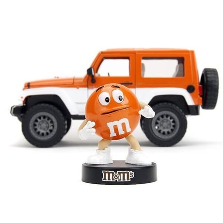 1:24 M&M'S 2007 JEEP WRANGLER w/ ORANGE FIGURE