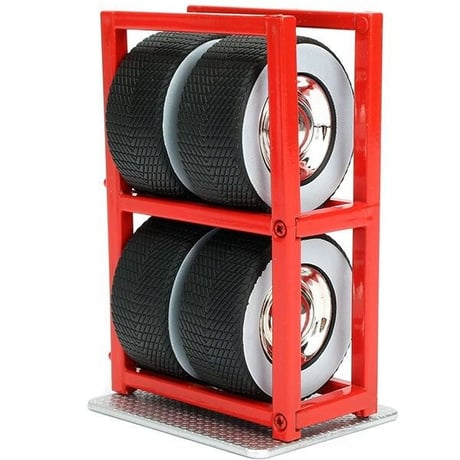 1:24 DISNEY PIXAR CARS LIGHTNING McQUEEN with TIRE RACK