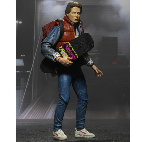 11日のみ出品NECAバックトゥザフューチャー マーティ・マクフライ フィギュア NECA バックトゥザフューチャー 7インチ アクションフィギュア