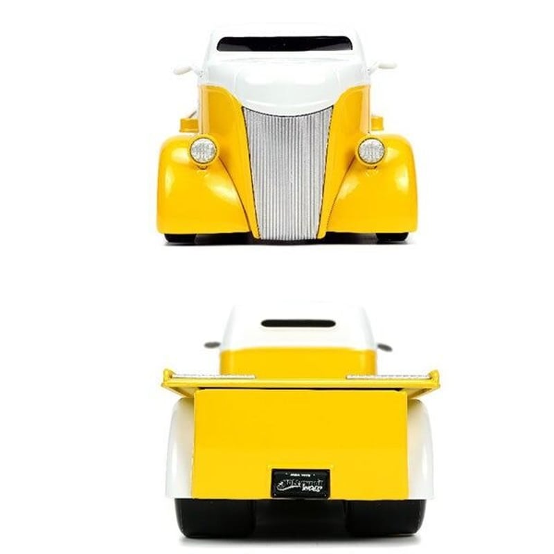 1:24 M&M'S 1947 FORD COE FLATBED w/YELLOW FIGUR