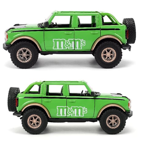 1:24 M&M'S 2021 FORD BRONCO w/ GREEN FIGURE