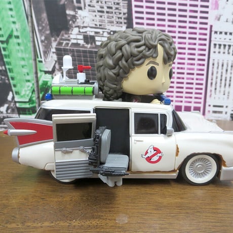 【FUNKO】POP! RIDES ICONS VINYLE VEHICLE / GHOSTBUSTERS ECTO-1 WITH TREVOR