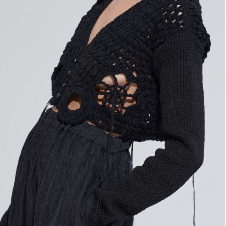 motif konjac hand knit cardigan | ERiKOKATORi