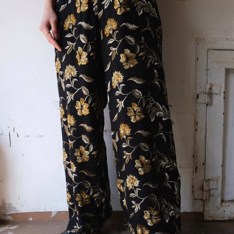 flower embroidery pants