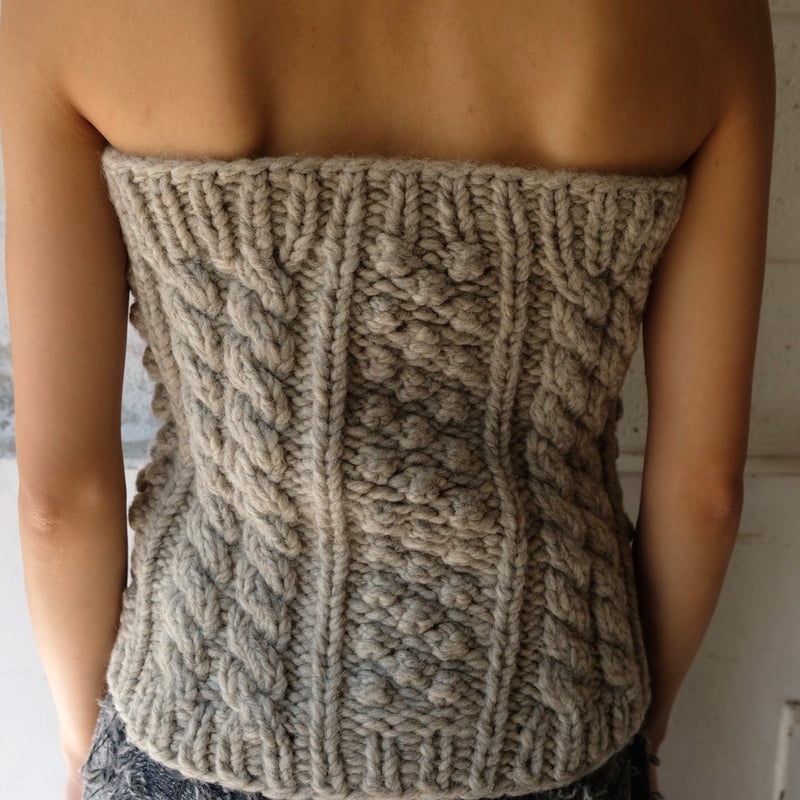 hand knit bustier | ERiKOKATORi