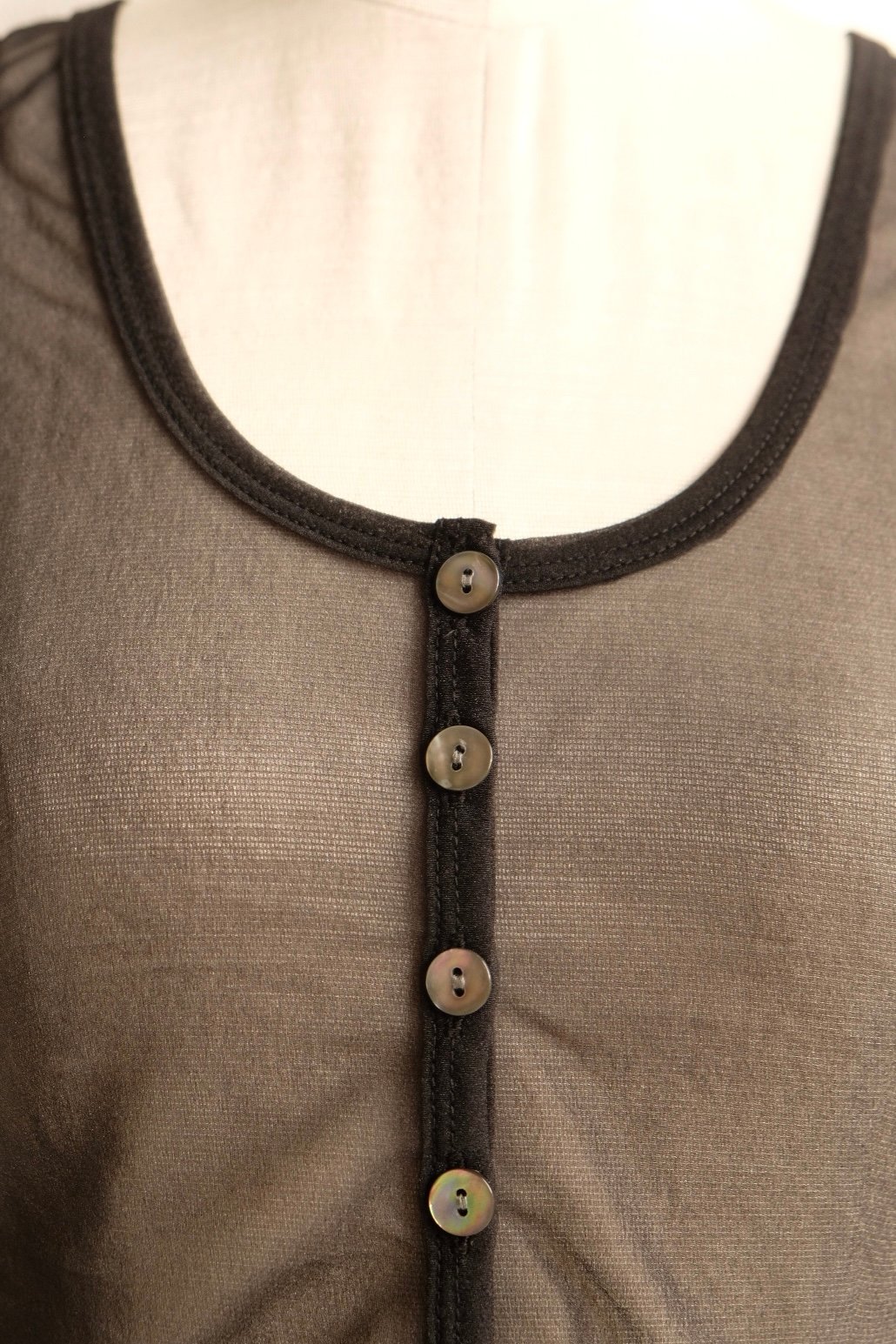 新品タグ付き　エリコカトリシアーガータータンクトップ sheer gater tank top | ERiKOKATORi