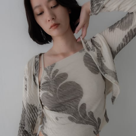 CATEGORY TOPS | ERiKOKATORi