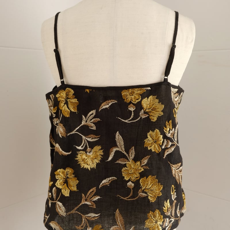 トップス ERIKO KATORI flower embroidery camisole flower embroidery camisole | ERiKOKATORi