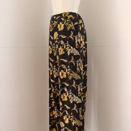 flower embroidery pants