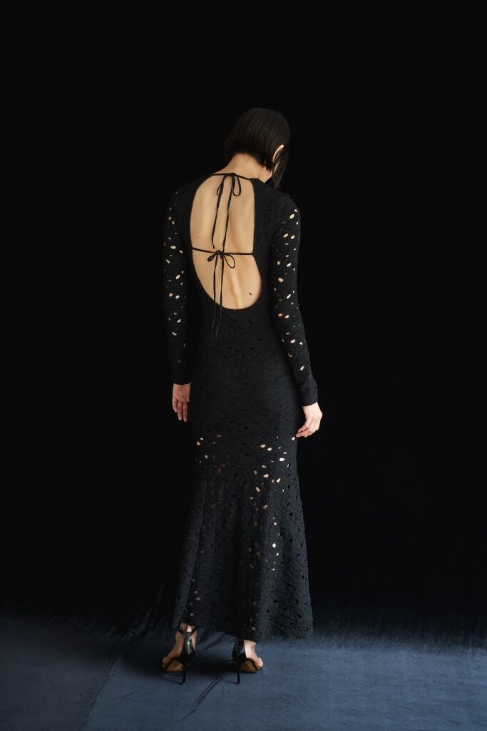 hole cotton backless dress | ERiKOKATORi 