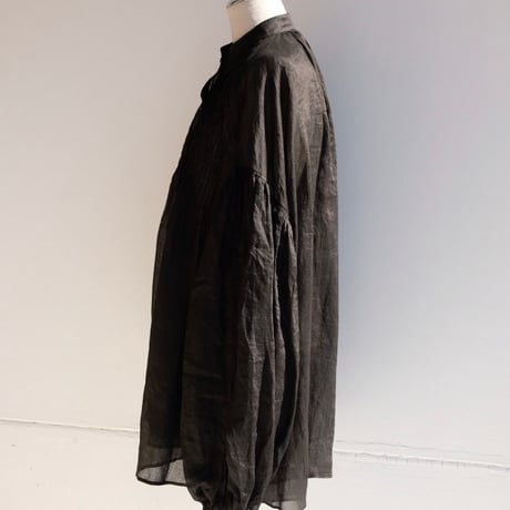 ramie sheer pin tuck blouse