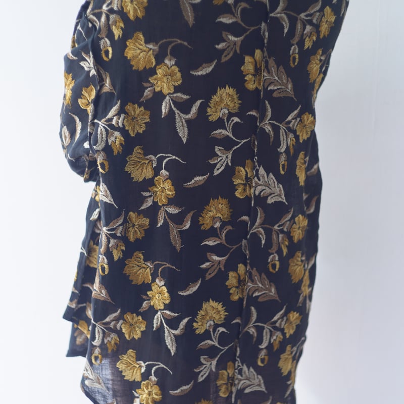 flower embroidery top | ERiKOKATORi flower embroidery top | ERiKOKATORi