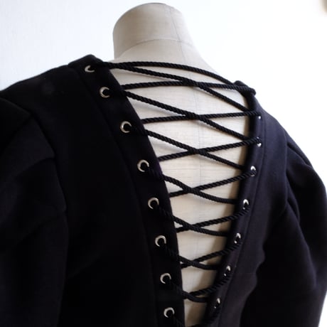 lace up puff sleeve sweat