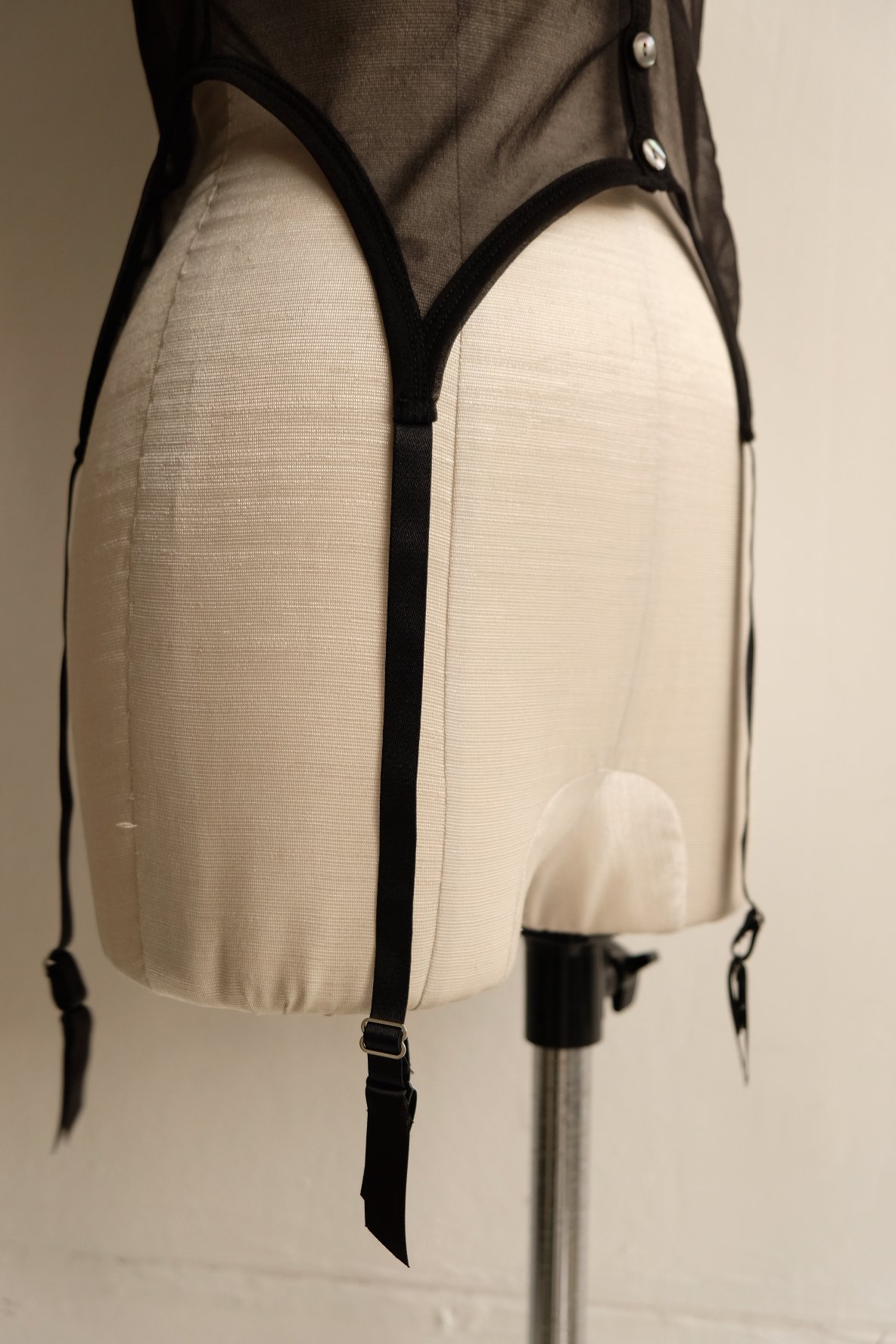 ERIKO KATORI ランジェリータンクトップ ERIKO KATORI ランジェリータンクトップ 2025年最新】eri katoriの人気