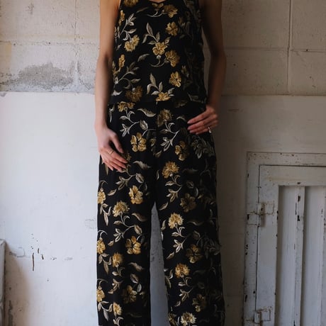 flower embroidery pants