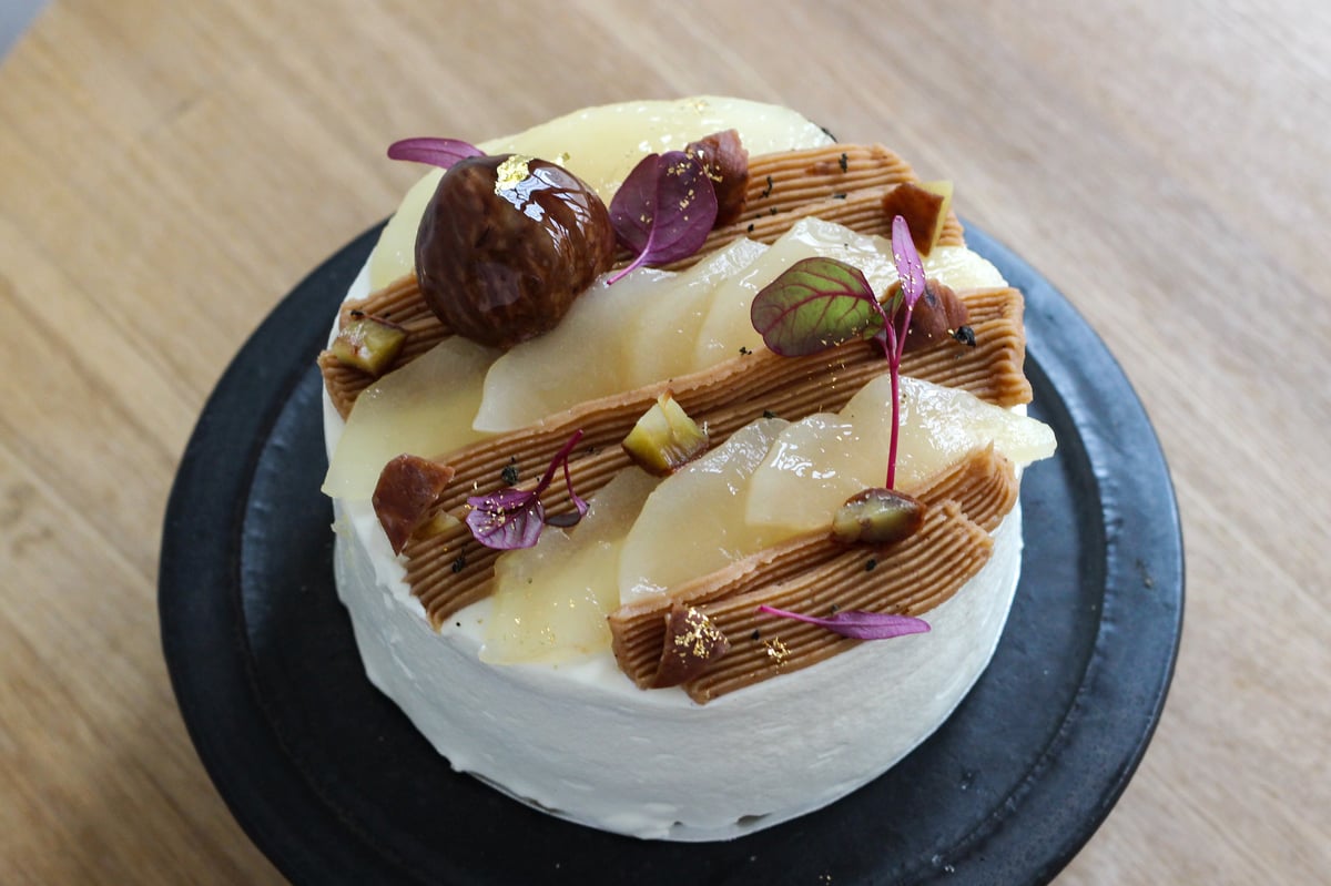 fit=pad,format=jpeg,w=1200