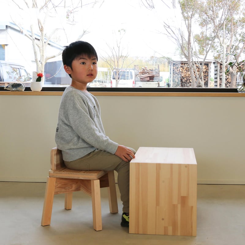 村上肥出夫 【座る人】 パステル ミニアチュール amabro | . . 【New Release / MINI FOLDING STOOL】 コンパクト