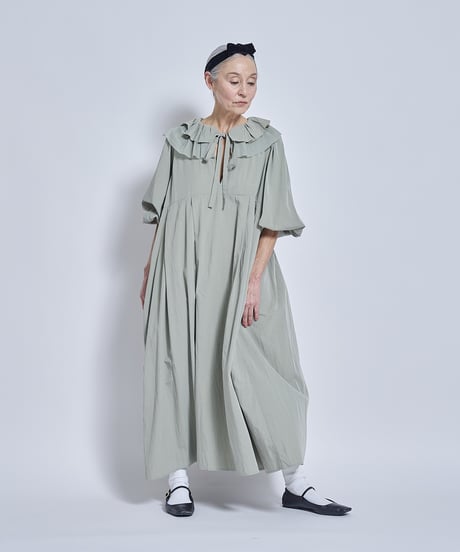 Frill collar dress