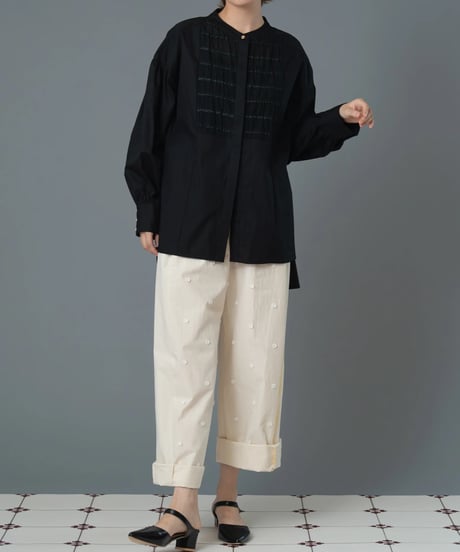 small flower embroidery pants