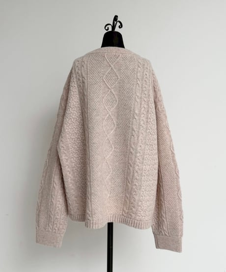 A(cademic) logo aran knit
