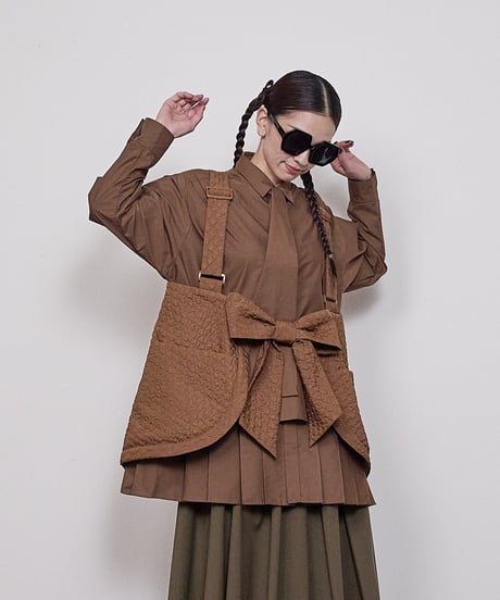 Emboss ribbon vest