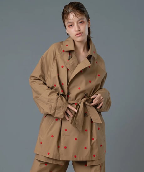 small flower embroidered coat