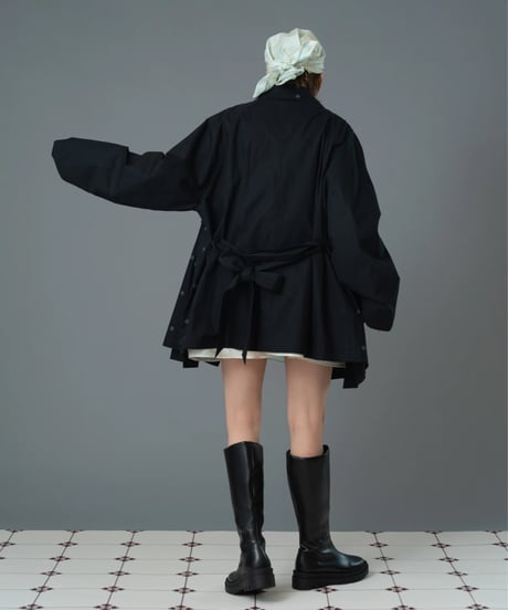 small flower embroidered coat