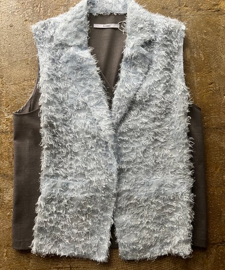 Shaggy vest in vest