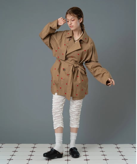 small flower embroidered coat