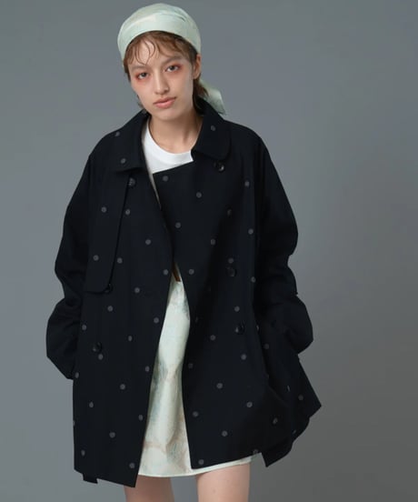 small flower embroidered coat