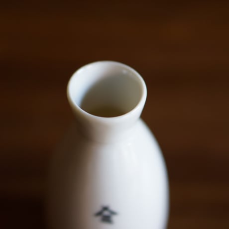 ノミヤマ酒販の徳利